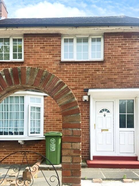 Main image of 3 bedroom Semi Detached House to rent, Beverston Road, Portsmouth, Hampshire, PO6