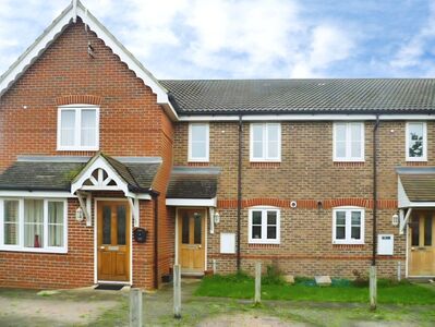 2 bedroom Semi Detached House to rent