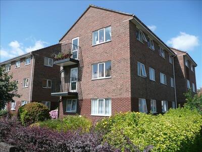 2 bedroom  Flat to rent