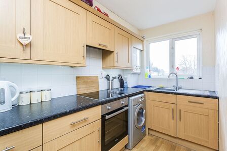 2 bedroom  Flat to rent