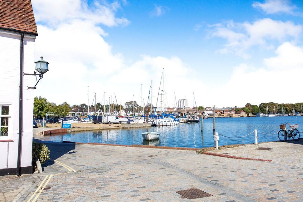 Main image of 2 bedroom  Flat to rent, Lower Quay, Fareham, Hampshire, PO16