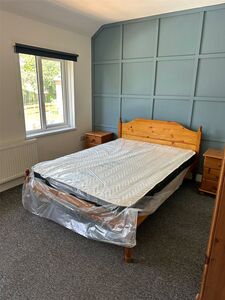 1 bedroom  Room to rent