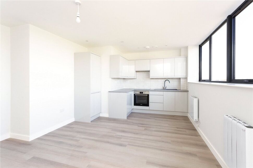 Main image of 1 bedroom Flat to rent, Roebuck Close, Portsmouth, Hants, PO6