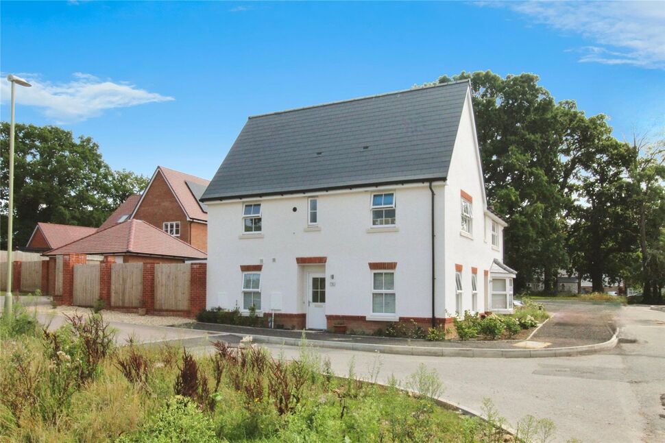 Main image of 3 bedroom Semi Detached House for sale, Bruce Gardens, Waterlooville, Hampshire, PO8
