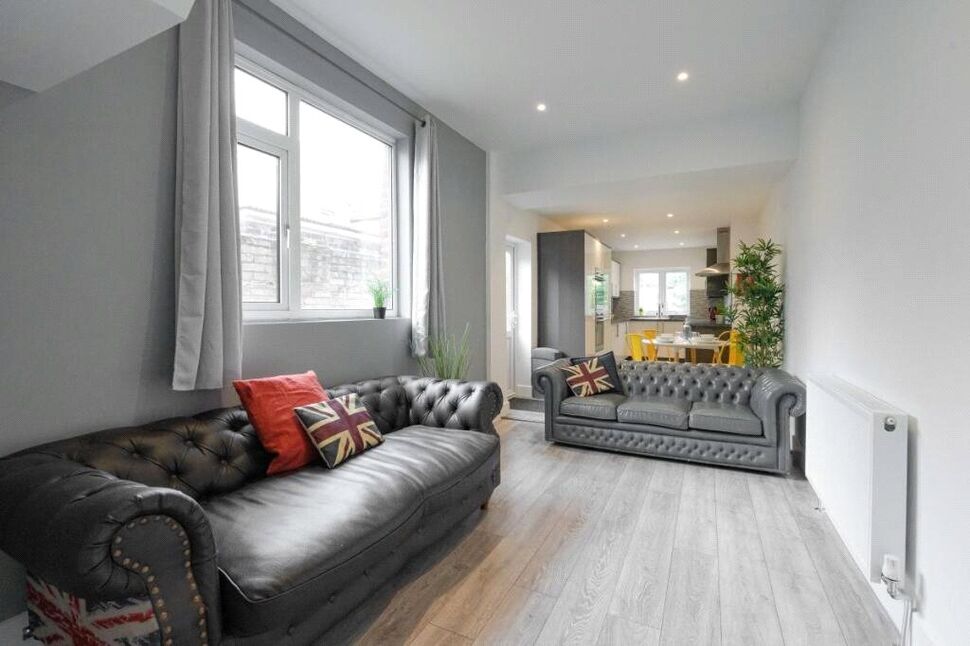 Main image of 7 bedroom House to rent, Darlington Road, Southsea, Hampshire, PO4