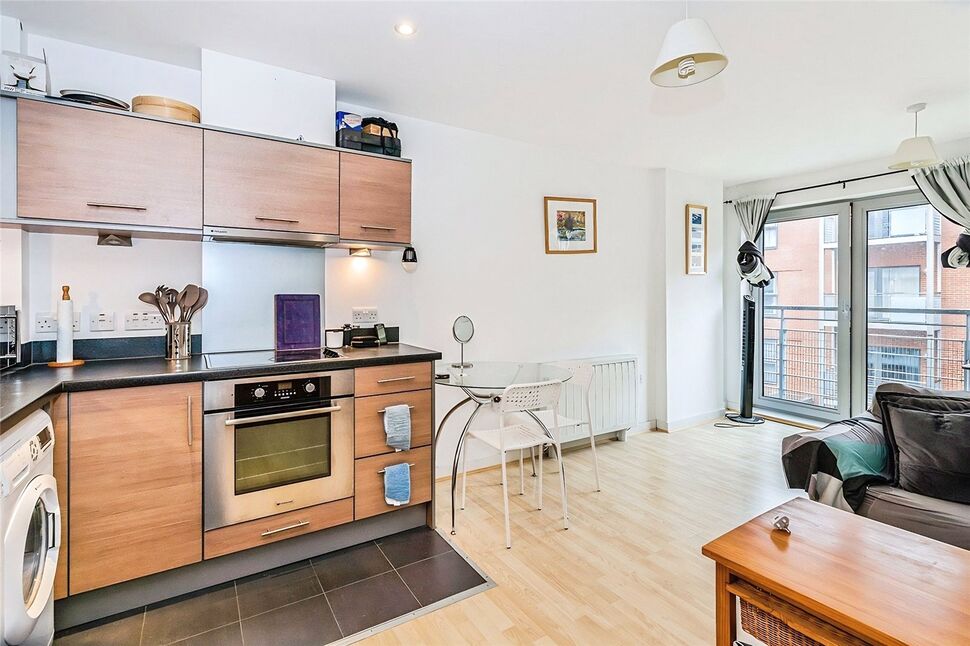 1 bedroom Flat for sale