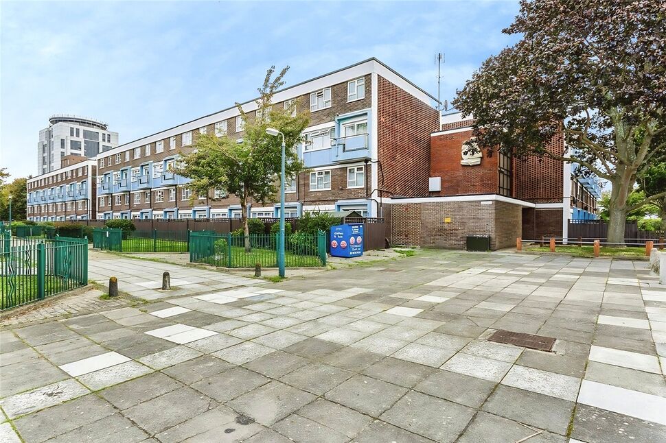 Main image of 4 bedroom Flat to rent, Sackville Street, Southsea, Hampshire, PO5