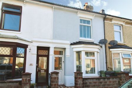 3 bedroom Mid Terrace House for sale