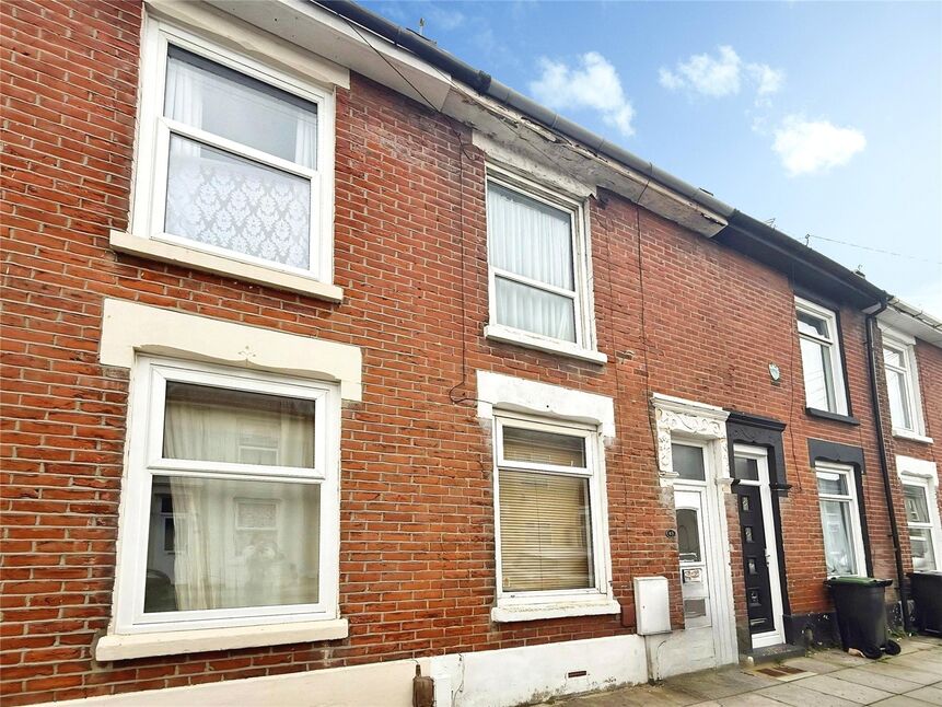 Main image of 2 bedroom Mid Terrace House to rent, Esslemont Road, Southsea, Hampshire, PO4
