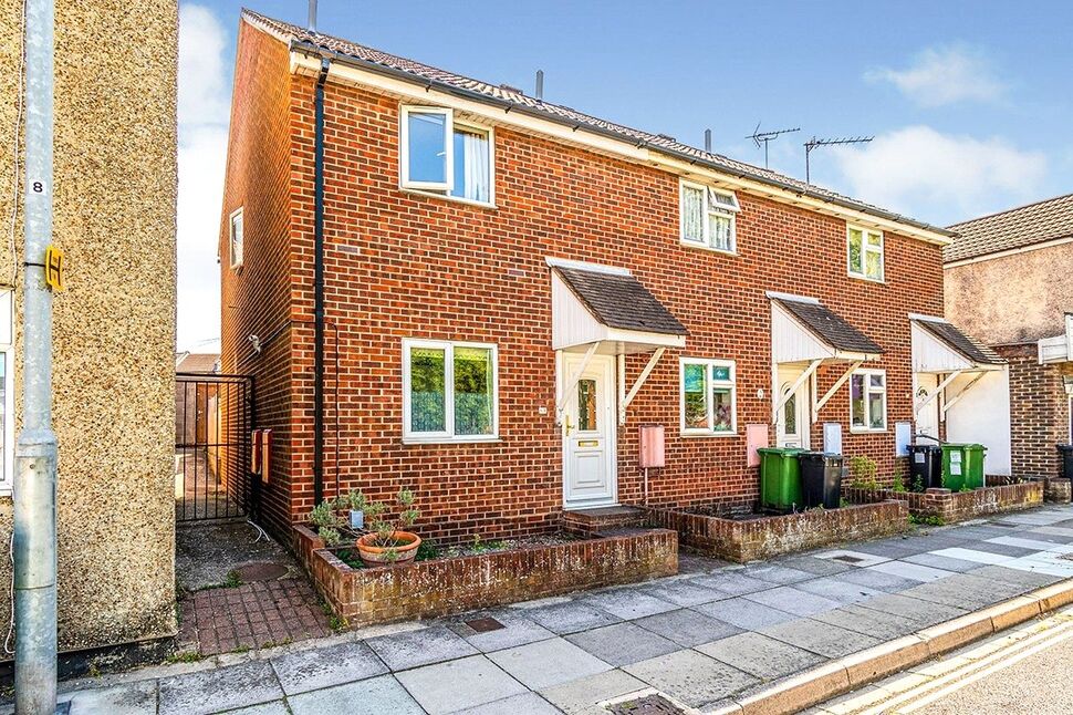 Main image of 2 bedroom House to rent, Twyford Avenue, Portsmouth, Hampshire, PO2