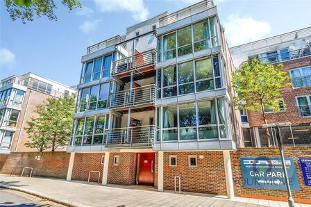 Admiralty Road, Flat for sale, &pound;120,000