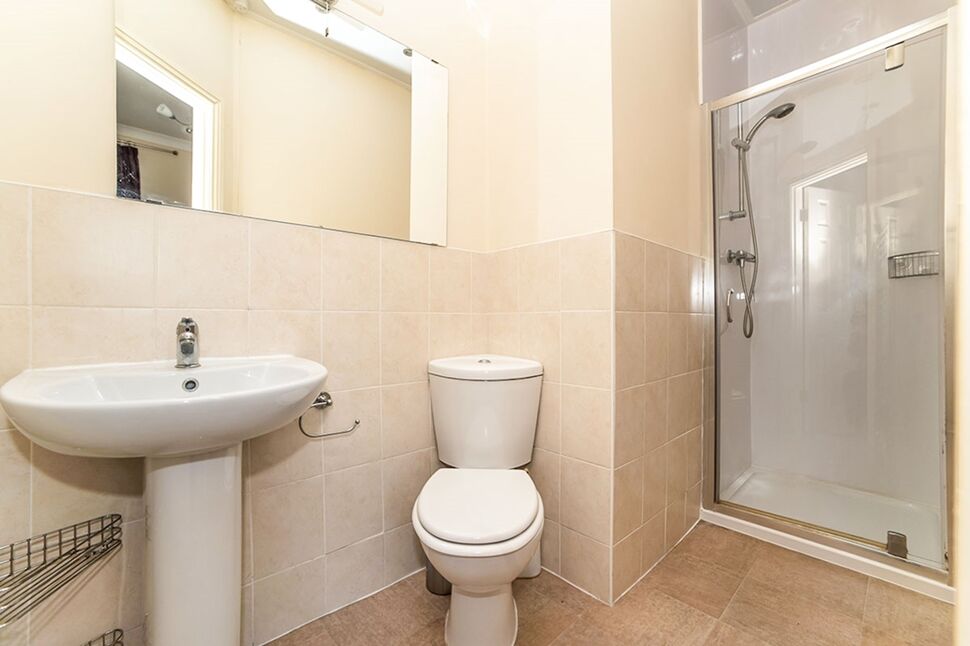 En-Suite Bathroom