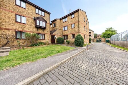 1 bedroom  Flat to rent