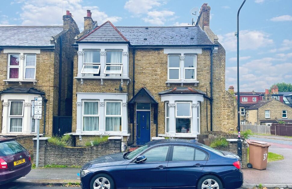 Main image of 1 bedroom  Flat to rent, Carisbrooke Road, Walthamstow, London, E17