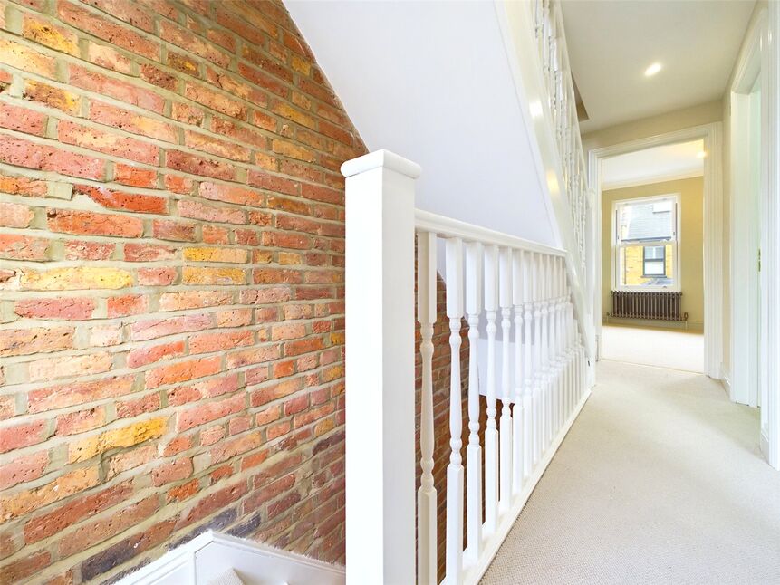 3 bedroom Mid Terrace House for sale, Hervey Park Road, Walthamstow