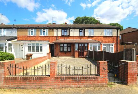 Antlers Hill, 3 bedroom Mid Terrace House for sale, £425,000