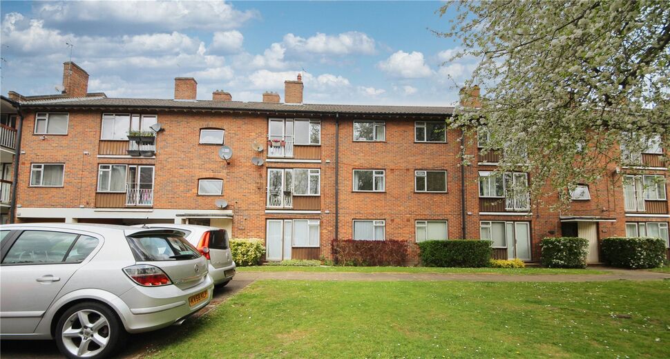 Main image of 3 bedroom Flat for sale, Buxton Drive, Snaresbrook, E11