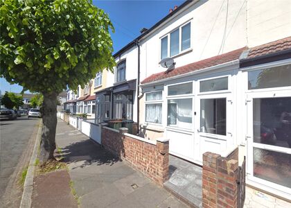1 bedroom  Flat for sale
