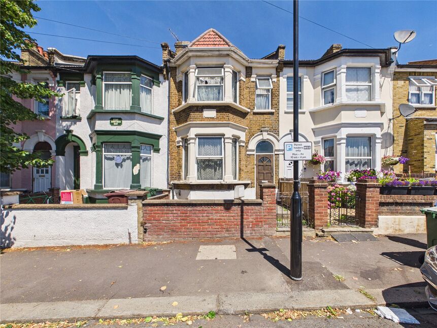 Main image of 3 bedroom Mid Terrace House for sale, Raglan Road, Walthamstow, E17