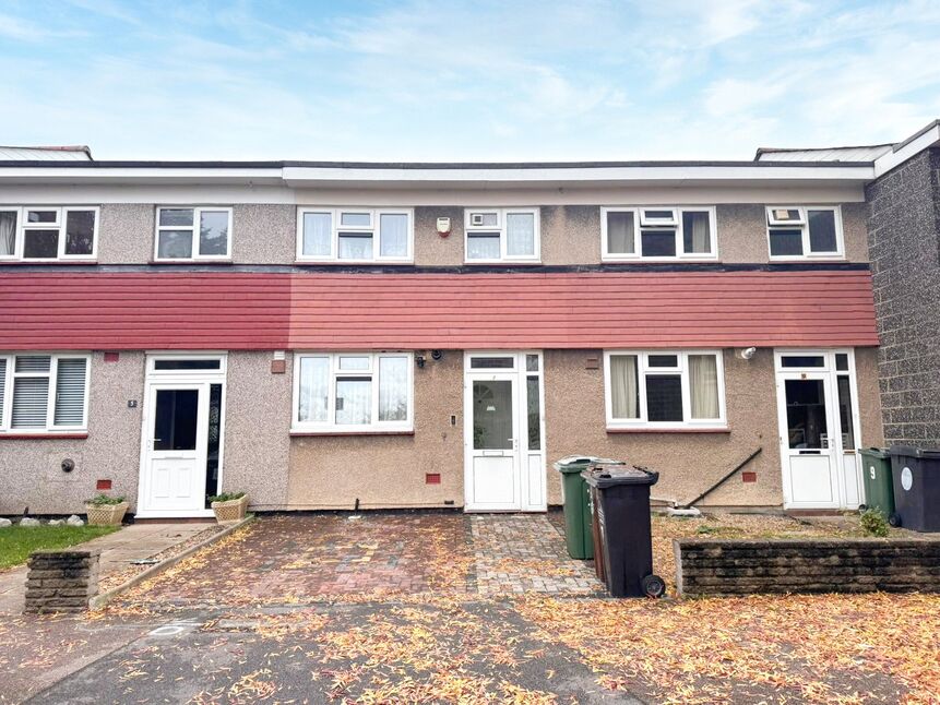 Main image of 3 bedroom Mid Terrace House to rent, Rosslyn Road, Walthamstow, E17