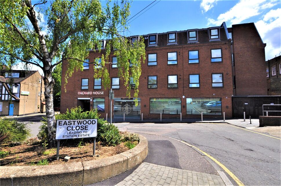 Main image of 2 bedroom  Flat for sale, Eastwood Close, South Woodford, E18