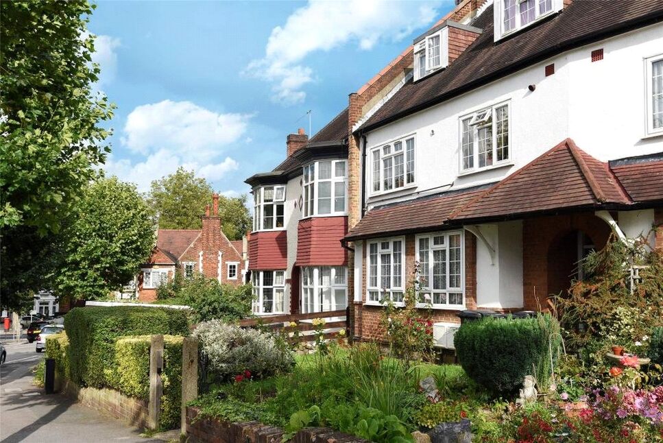 Main image of 1 bedroom Flat to rent, Pollards Hill North, London, SW16