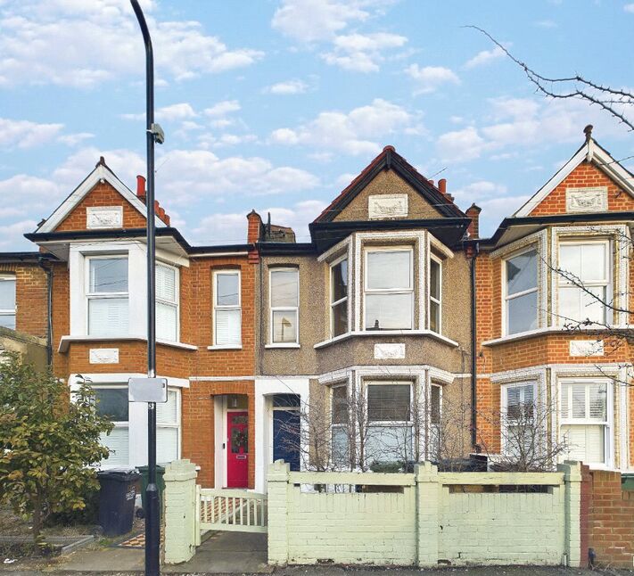 Main image of 2 bedroom Flat to rent, Erskine Road, Walthamstow, E17