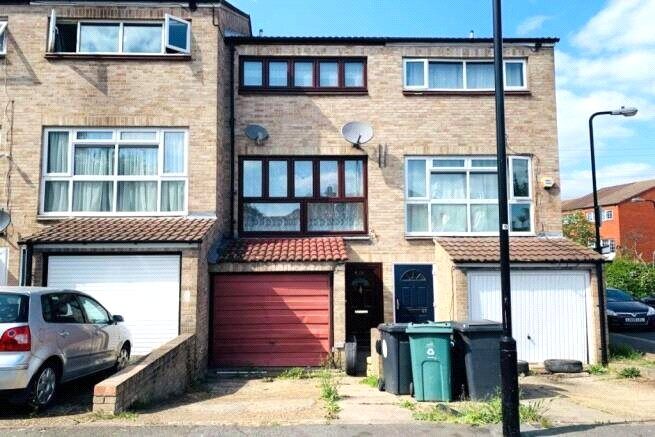 Main image of 3 bedroom Mid Terrace House for sale, Stow Crescent, Walthamstow, E17