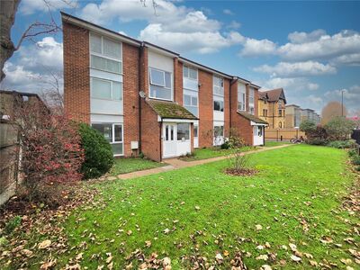 Radlett Close, 1 bedroom Flat for sale, &pound;315,000