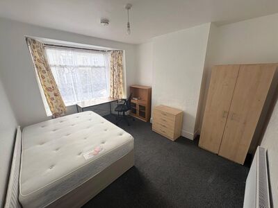 Essex Road, Room to rent, &pound;525 pcm