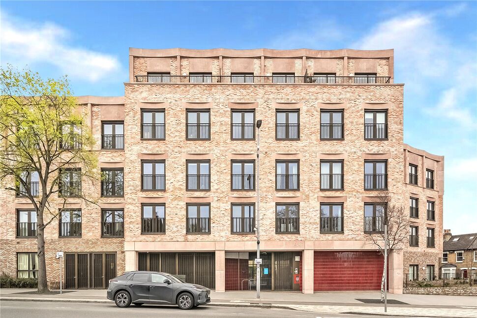 Main image of 1 bedroom Flat for sale, Forest Road, London, E17