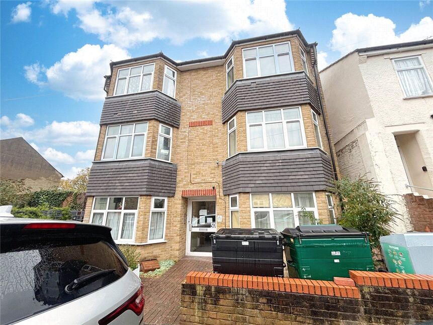 Main image of 2 bedroom Flat to rent, Byron Road, London, E17