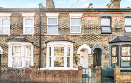 Louise Road, 3 bedroom Mid Terrace House to rent, &pound;2,400 pcm