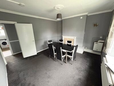 Stanborough Avenue, 2 bedroom Flat to rent, &pound;1,600 pcm