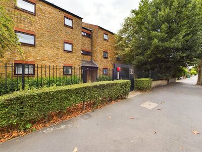 1 bedroom Flat for sale