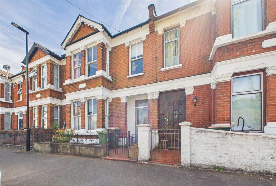 Main image of 3 bedroom Mid Terrace House for sale, Kingsley Road, Forest Gate, E7