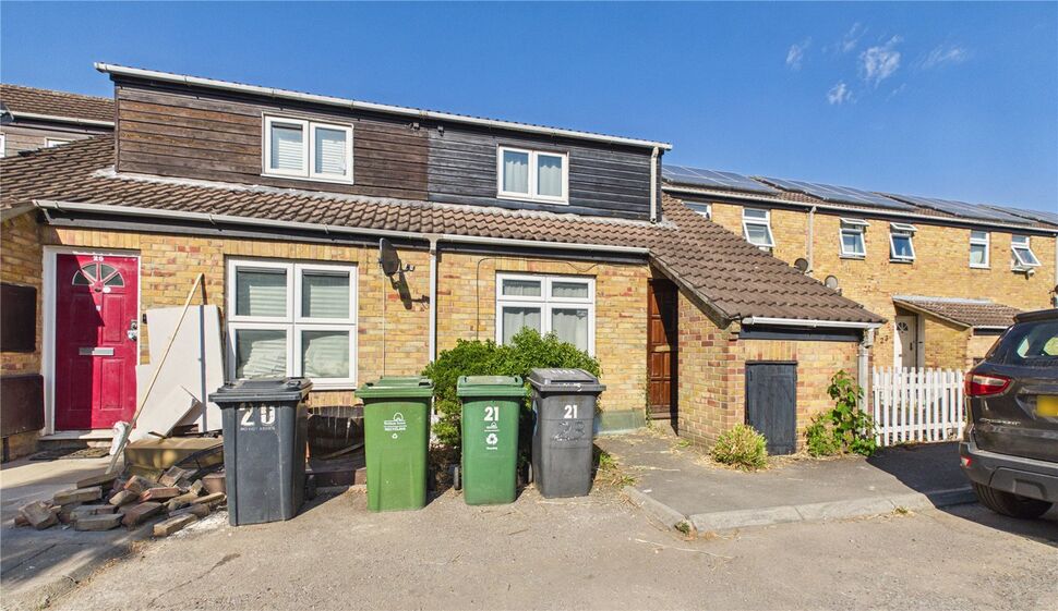 Main image of 2 bedroom Mid Terrace House for sale, Linnett Close, London, E4