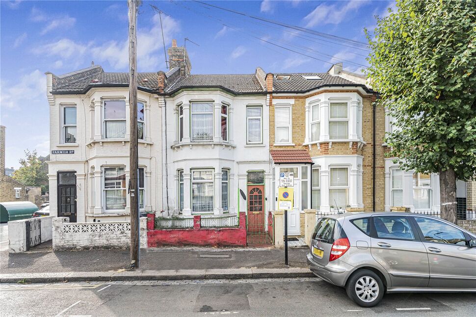Main image of 3 bedroom Mid Terrace House for sale, Farmilo Road, Walthamstow, E17