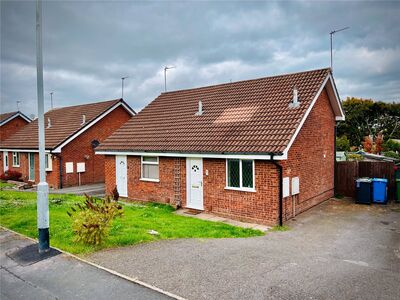 Grasmere Avenue, 1 bedroom Semi Detached Bungalow for sale, £170,000