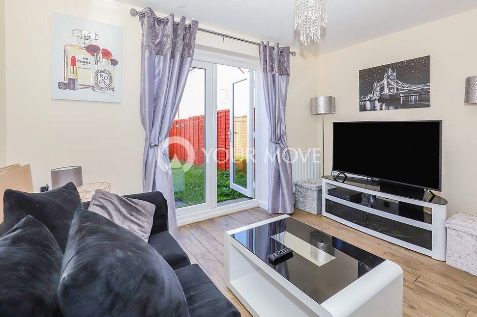 Living Room / Kitchen