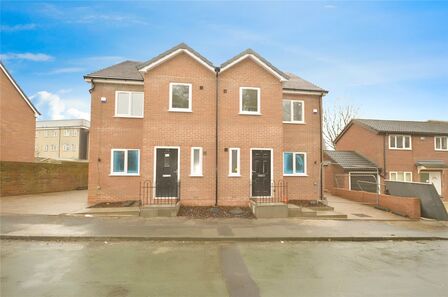 Sweetbriar Road, 3 bedroom Semi Detached House to rent, £1,200 pcm
