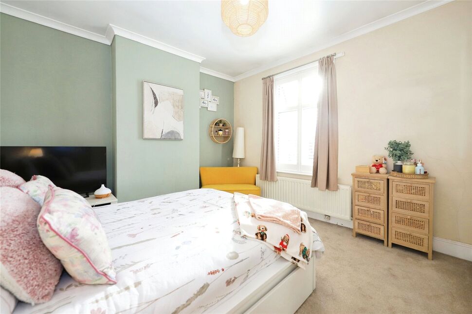 2 bedroom Mid Terrace House for sale, Pinfold Lane, Wolverhampton, WV4 £200,000