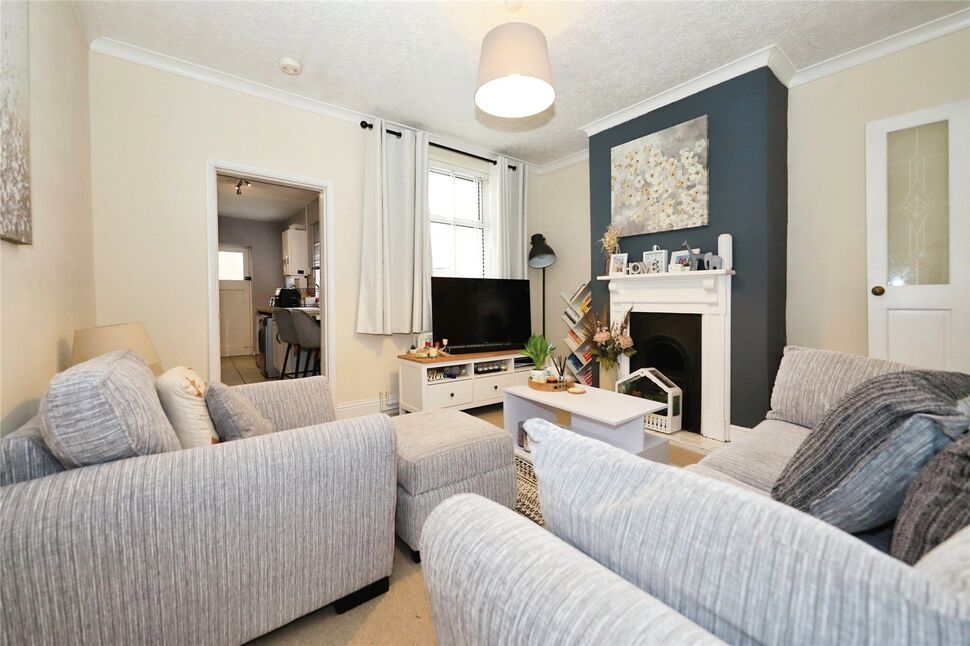 2 bedroom Mid Terrace House for sale, Pinfold Lane, Wolverhampton, WV4 £200,000