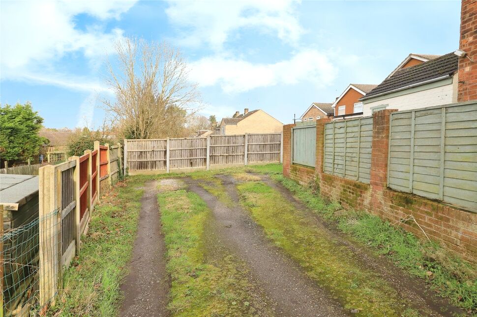 2 bedroom Mid Terrace House for sale, Pinfold Lane, Wolverhampton, WV4