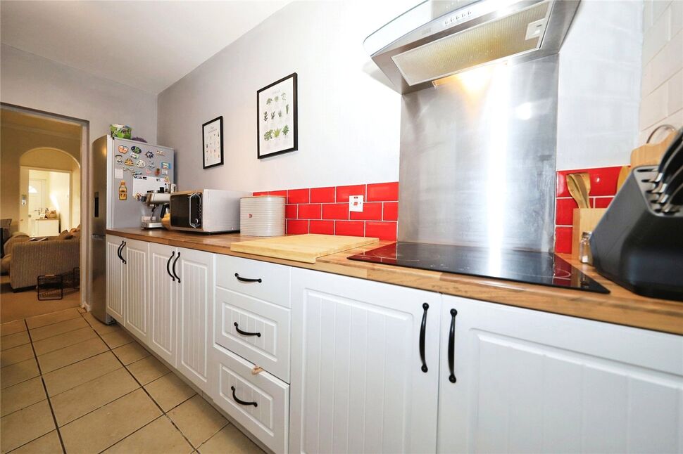 2 bedroom Mid Terrace House for sale, Pinfold Lane, Wolverhampton, WV4 £200,000