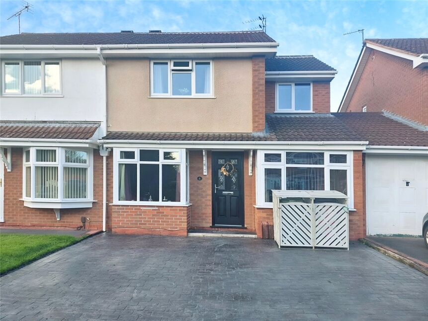 4 bedroom Semi Detached House for sale, Downend Close, Wolverhampton