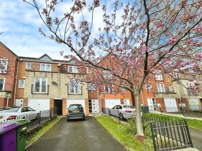 Willenhall Road, 3 bedroom Mid Terrace House to rent, £1,250 pcm