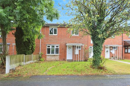 3 bedroom Mid Terrace House for sale