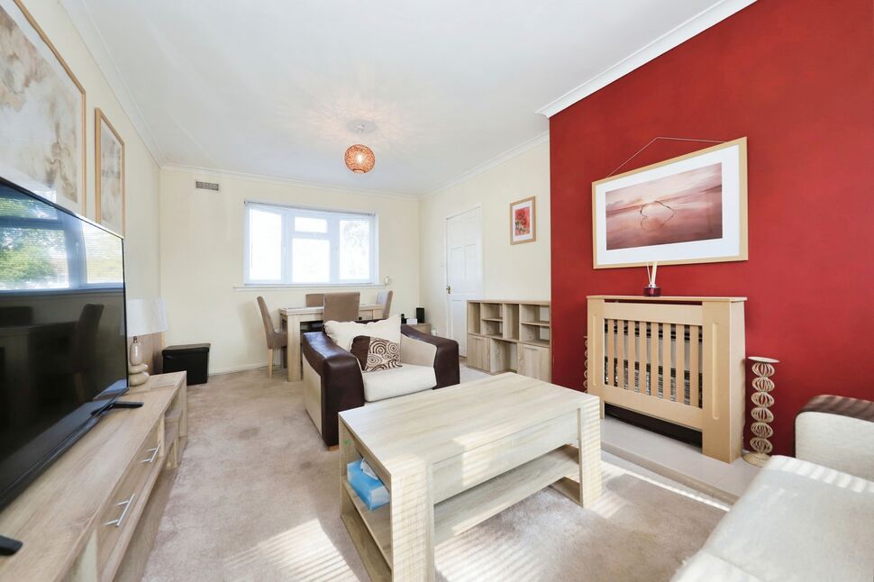 Lounge / Dining Room