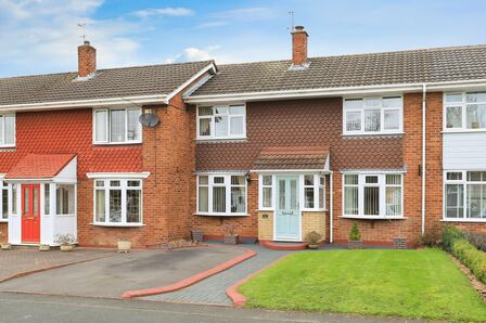 Brookhouse Close, 3 bedroom Mid Terrace House for sale, £220,000